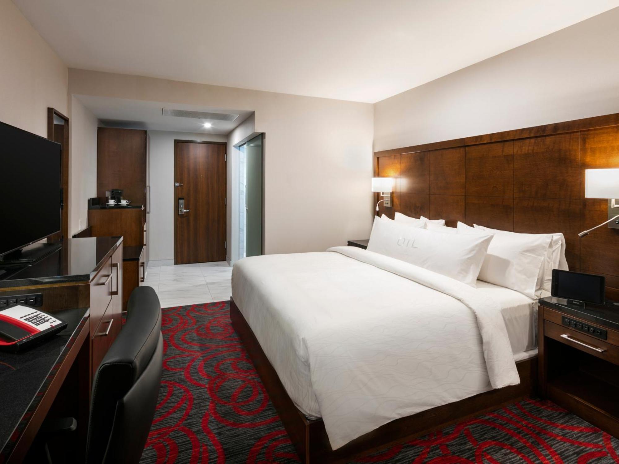 Otl Gouverneur Sherbrooke Kültér fotó A guest room at the hotel